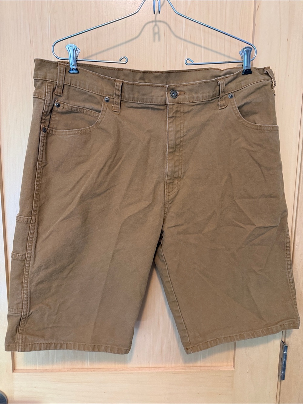 Men's Cargo Utility Shorts in Brown 38